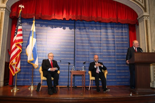 Dean Coatsworth, School of International and Public Affairs, introduces former President of Finland, Martti Ahtisaari, and Ambassador Alvaro de Soto.