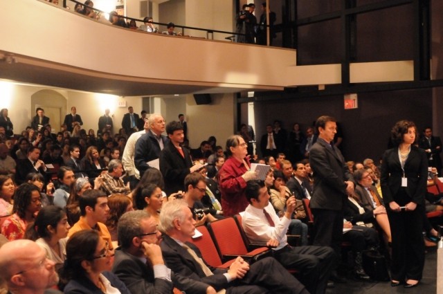 Columbia University students and community members line up to ask President Correa a question during the question and answer session