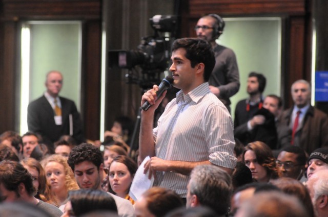 A Columbia student poses a question to President Sarkozy following his lecture.