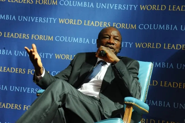 Alpha Condé, President of the Republic of Guinea, responds to student questions during the question and answer session.