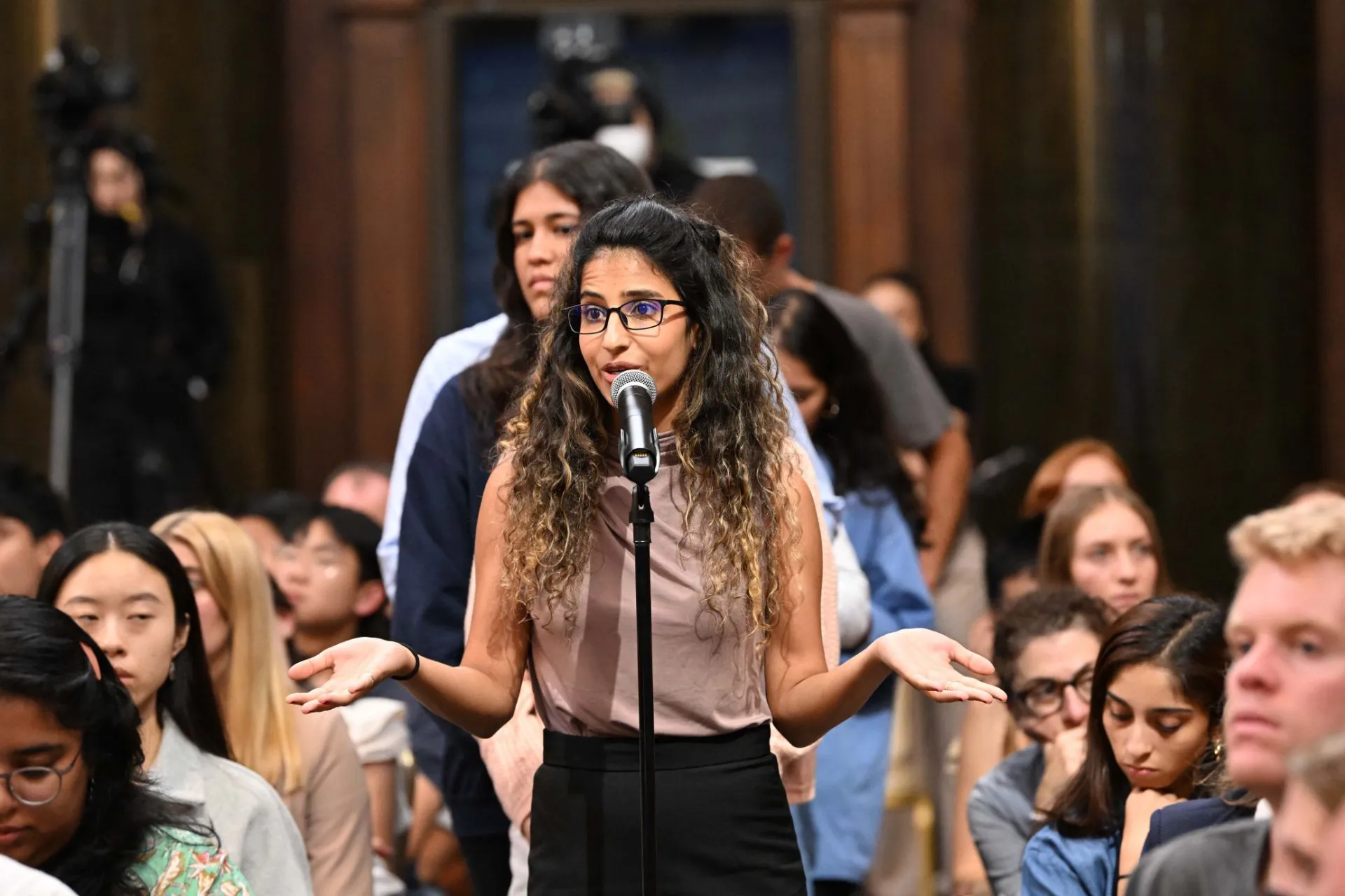 Columbia students during the World Leaders Forum event Q&A