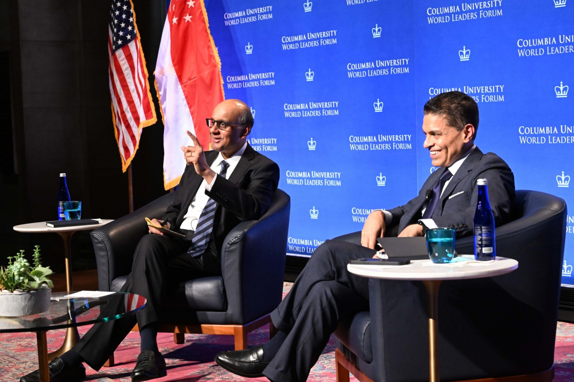 President of the Republic of Singapore Tharman Shanmugaratnam (left) and Host of CNN's Fareed Zakaria GPS, The Washington Post Columnist, and Bestselling Author Fareed Zakaria (right) discuss "Building Common Ground" during the World Leaders Forum