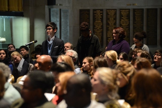 Columbia University students line up to ask Leymah Gbowee a question during the question and answer session.